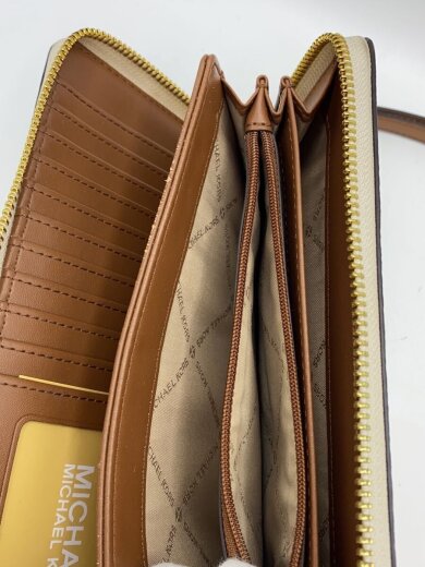 商品画像：ラウンドジップ長財布/PVC/WHT/総柄/レディース/35F8GTVT3B 6