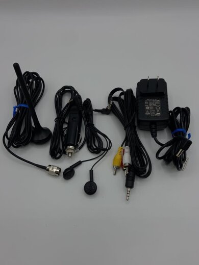 画像：大栄ﾄﾚｰﾃﾞｨﾝｸﾞポータブルDVDプレーヤー DT-PD9K2205C6