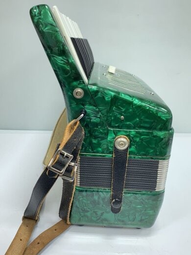 商品画像：A-32 【動作確認済】アコーディオン/A-32B/ヤマハ/YAMAHA/32鍵/グリーン 3