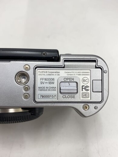 商品画像：デジタル一眼カメラ FUJIFILM X-T20 ボディ [シルバー]// 5