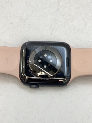 商品画像：Apple Watch Series 6 GPSモデル 44mm M00H3J/A [ブラック]// 3