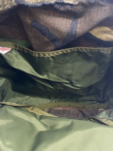 画像：BRIEFINGリュック/--/GRN/カモフラ6