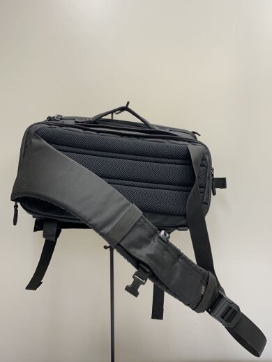 商品画像：ショルダーバッグ/--/BLK/無地/LV10 2.0 Sling Pack 3