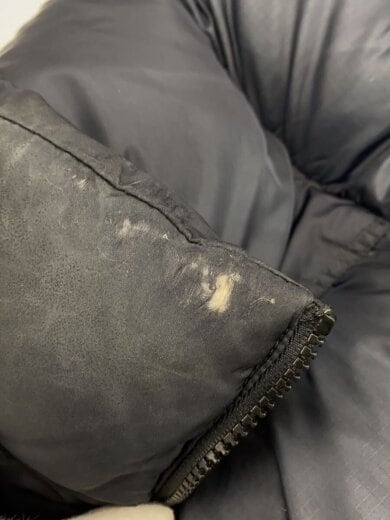 商品画像：ダウンジャケット/ナイロン/NVY/襟に破れ有/シミ有 7