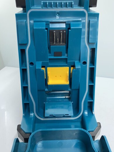 画像：makitaラジオ 充電式ラジオ MR113 [青]5