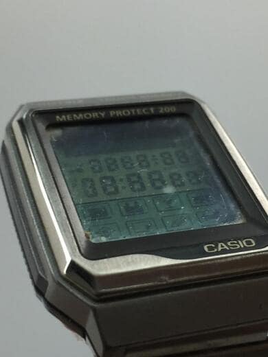 画像：CASIOホットビズ　タッチスクリーン　データバンク/クォーツ腕時計/デジタル/ステンレス/SLV8