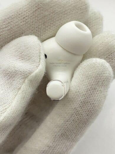 商品画像：AirPods Pro 第2世代 MagSafe充電ケースUSB-C A2968/3047/3048/3049 4