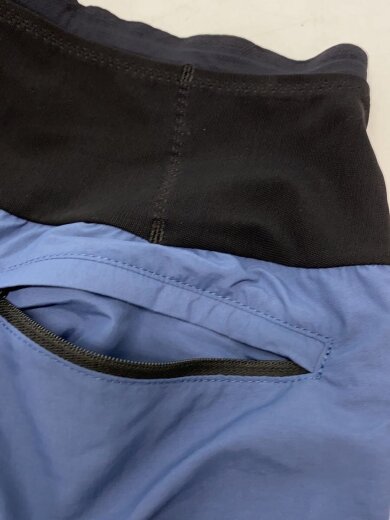 商品画像：FREE RUN SHORT_フリーランショーツ/M/ナイロン/NVY/無地 9