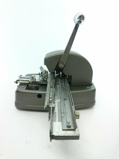 画像：その他ブランドインテリア雑貨/ドッグタグ刻印機3