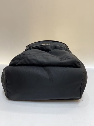 商品画像：トライアングルロゴ/ナイロン バックパック/リュック/ナイロン/BLK/2VZ025 4