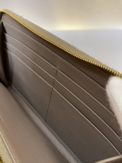 商品画像：ラージジップウォレット/長財布/PVC/ベージュ/メンズ/10B553BEL 6