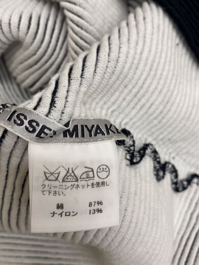 画像：ISSEY MIYAKEストレッチ素材ノースリーブトップス/2/コットン/BLK/IM64KH5053