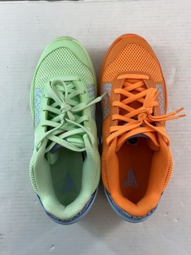 商品画像：ローカットスニーカー_FQ4796-800/26cm/ORN 3