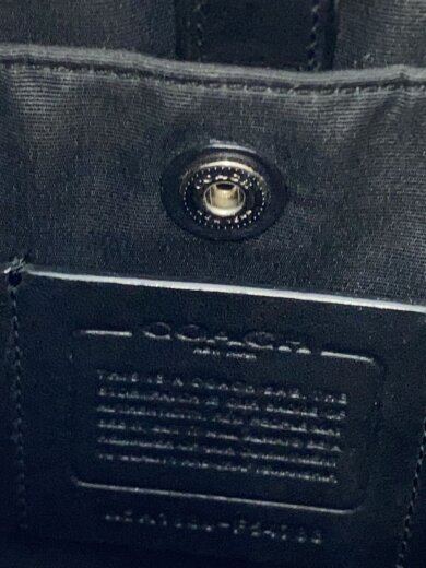 画像：COACHショルダーバッグ/--/BLK/総柄/F547885