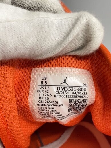 商品画像：AIR JORDAN 1 MID SE_エアジョーダン 1 ミッド シーズナルエディション/26.5cm/OR 5