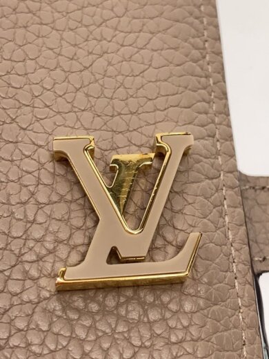 商品画像：LVヴェルティカル・ウォレット_トリヨン/--/BEG/レディース// 8
