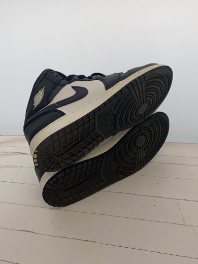 商品画像：ハイカットスニーカー/24.5cm/BLK/DQ8423-010/AIR JORDAN 1 MID 4