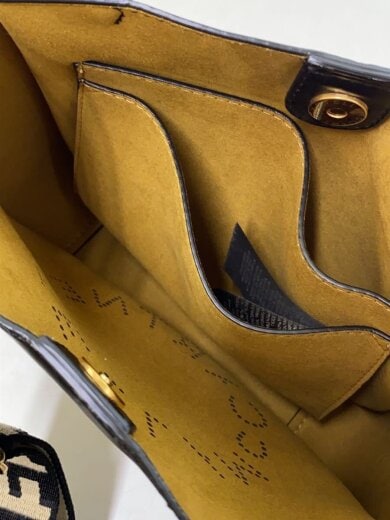 商品画像：ロゴショルダーバッグ/レザー/ブラック/700073// 6