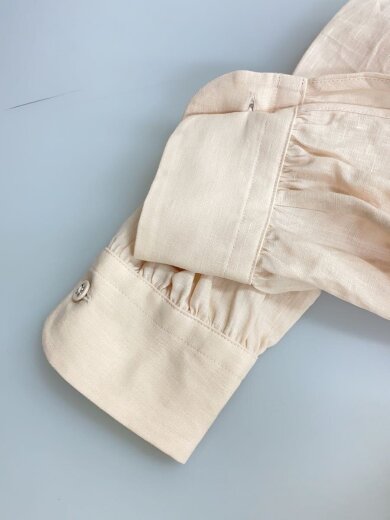 画像：SCYE長袖ブラウス/38/リネン/BEG/無地/1225-310015