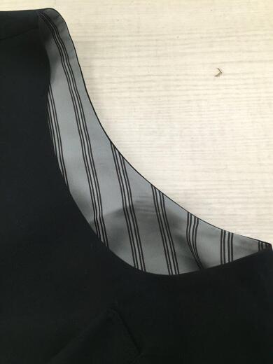 画像：yohji yamamoto POUR HOMMEベスト/2/--/BLK/無地/21SS/GABARDINE LACE VEST/HD-V05-1005