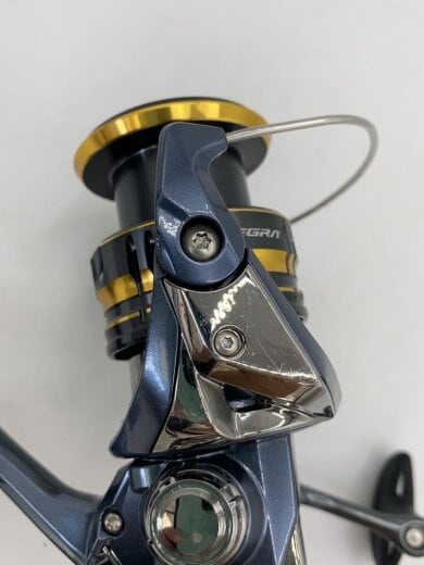 商品画像：C3000HG リール/C3000HG 9