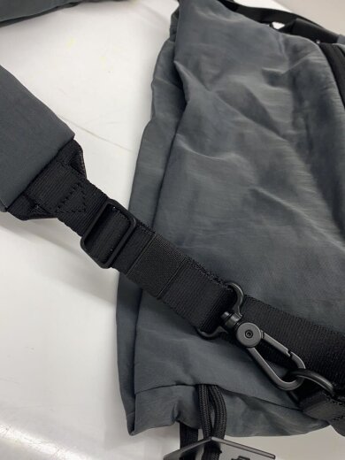 商品画像：Uva Slateショルダーバッグ/ナイロン/グレー/無地/29207 8