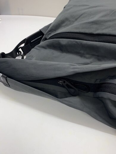 商品画像：Uva Slateショルダーバッグ/ナイロン/グレー/無地/29207 9