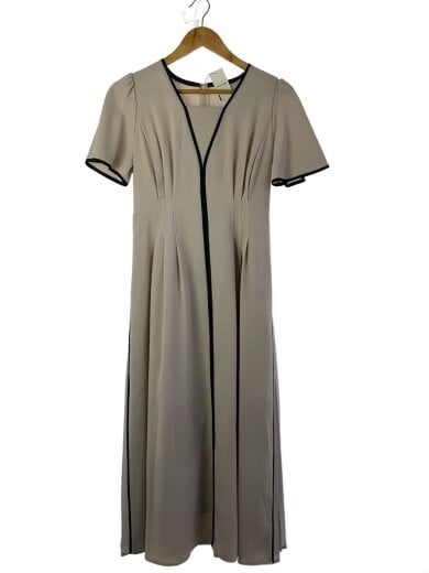 商品画像：25AW/タグ付き/サイドプリーツ配色ワンピース/1/ポリエステル/BEG/25363740 1