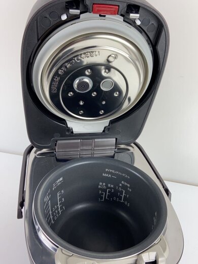 画像：Panasonic炊飯器 SR-MPA101-T6