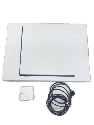商品画像：ノートPC MacBookAir14 2(13-inch 2022) MLY33J/A [ミッドナイト]/8GB/SS 6