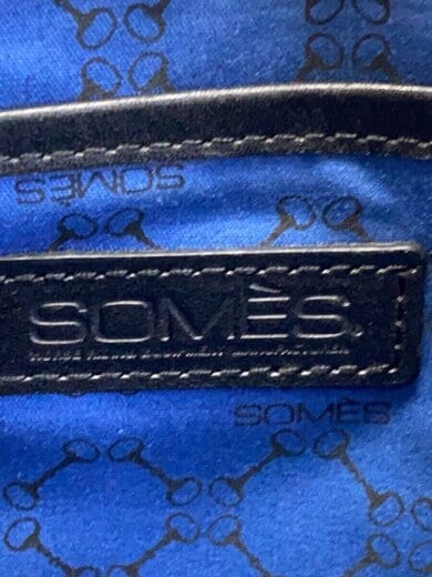 画像：SOMES SADDLEセカンドバッグ/型押しロゴ/レザー/BLK5