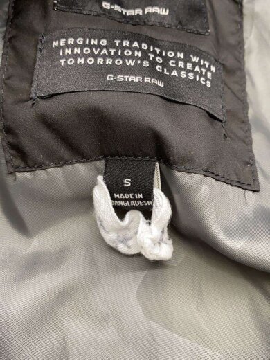 商品画像：中綿/ダウンジャケット/S/ポリエステル/BLK/無地/D22170-D199-6484 4