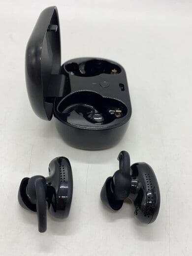 商品画像：イヤホン QuietComfort Earbuds[トリプルブラック] 831262-0010 429708 3