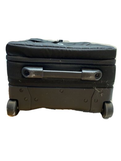 画像：NEW ERAトラベルキャリー/ポリエステル/BLK4