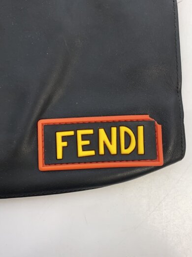 商品画像：loveボキャブラリー/クラッチバッグ/レザー/ブラック/総柄/ちぎれ、穴あき有り 5