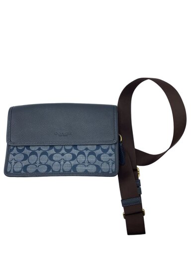 商品画像：ターナーフラップクロスボディシグネチャーシャンブレーデニムバッグ/--/NVY/C8185 1