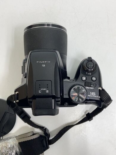 商品画像：デジタルカメラ FinePix S9800 3