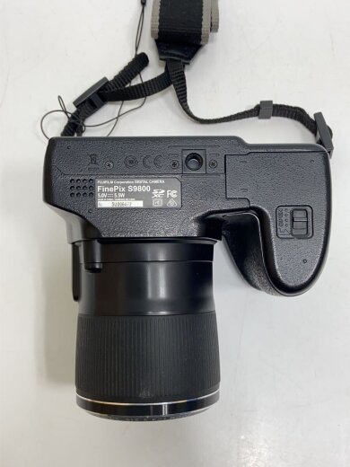 商品画像：デジタルカメラ FinePix S9800 4