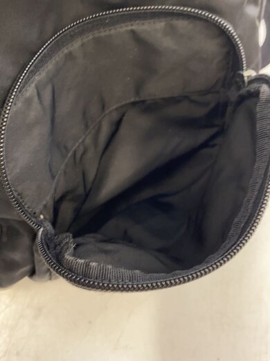 商品画像：クロスボディ/三角ロゴプレート/ショルダーバッグ/ナイロン/BLK 7