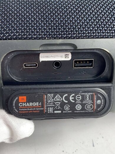商品画像：Bluetoothスピーカー CHARGE4 JBLCHARGE4BLK[ブラック] 7