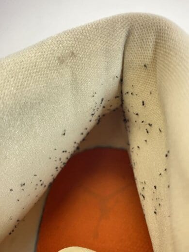 商品画像：AIR JORDAN 1 MID SE_エアジョーダン 1 ミッド SE/28.5cm/ORN 8