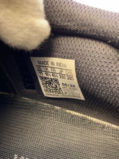 商品画像：YEEZY BOOST 700/イージーブースト 700/FV5304/ブラック/29cm/BLK 5