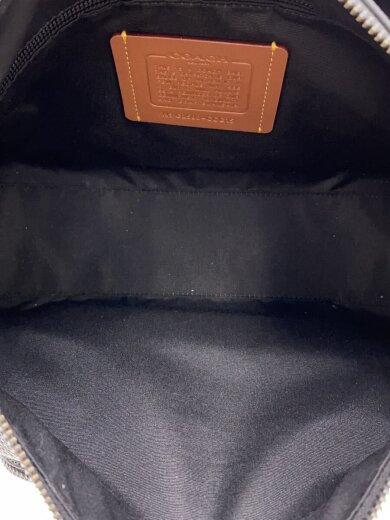 商品画像：フィンクロスボディバッグ・ポケットバッグ/レザー/BLK/無地/CCG15 6