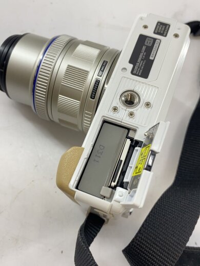 画像：OM SYSTEM(OLYMPUS)デジタル一眼カメラ オリンパス・ペン Lite E-PL1s レンズキット [ホワイト]5