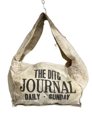 商品画像：25ss/NEWSPAPER BAG/ショルダーバッグ/キャンバス/WHT/プリント/BW251-NPB 1