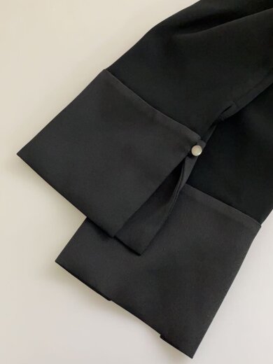 商品画像：Laced v neck top/2/ポリエステル/BLK/1634-70104 6