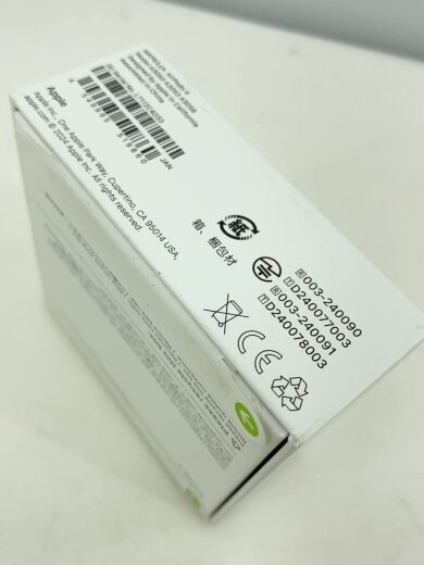 商品画像：イヤホン AirPods 4 MXP63J/A 5