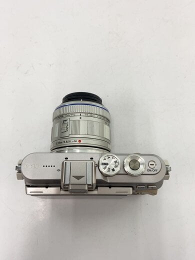 商品画像：デジタル一眼カメラ OLYMPUS PEN E-PL8 EZダブルズームキット [ホワイト] 3