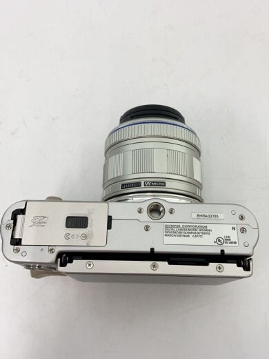 商品画像：デジタル一眼カメラ OLYMPUS PEN E-PL8 EZダブルズームキット [ホワイト] 4