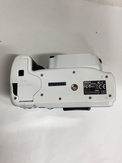 商品画像：デジタル一眼カメラ PENTAX K-r ボディ [ホワイト] 4